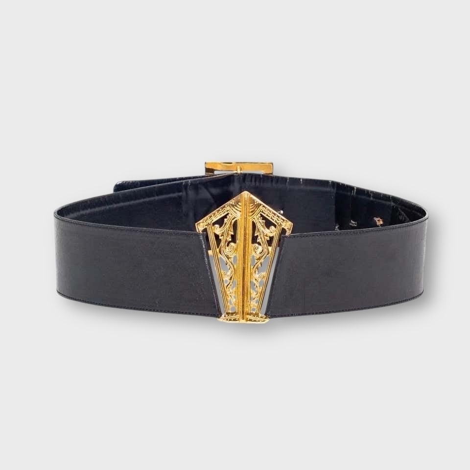 CHANEL Vintage Black Leather 24K Gold Plated Filigree Belt Size 40 Made in France: Preowned, sold as is