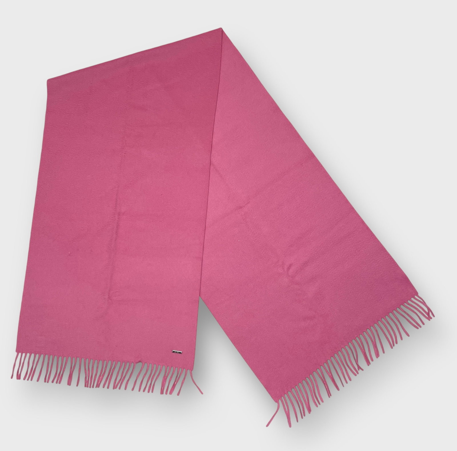 LORO PIANA Cashmere Pink Scarf Made In Italy: Preowned, sold as is. Approx. 17" x 65"