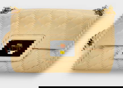 STUART WEITZMAN Beige Leather Quilted Handbag with Goldtone Hardware and Chain Strap.: Preowned, sold as is. Approx. 6" x 9" x 2".