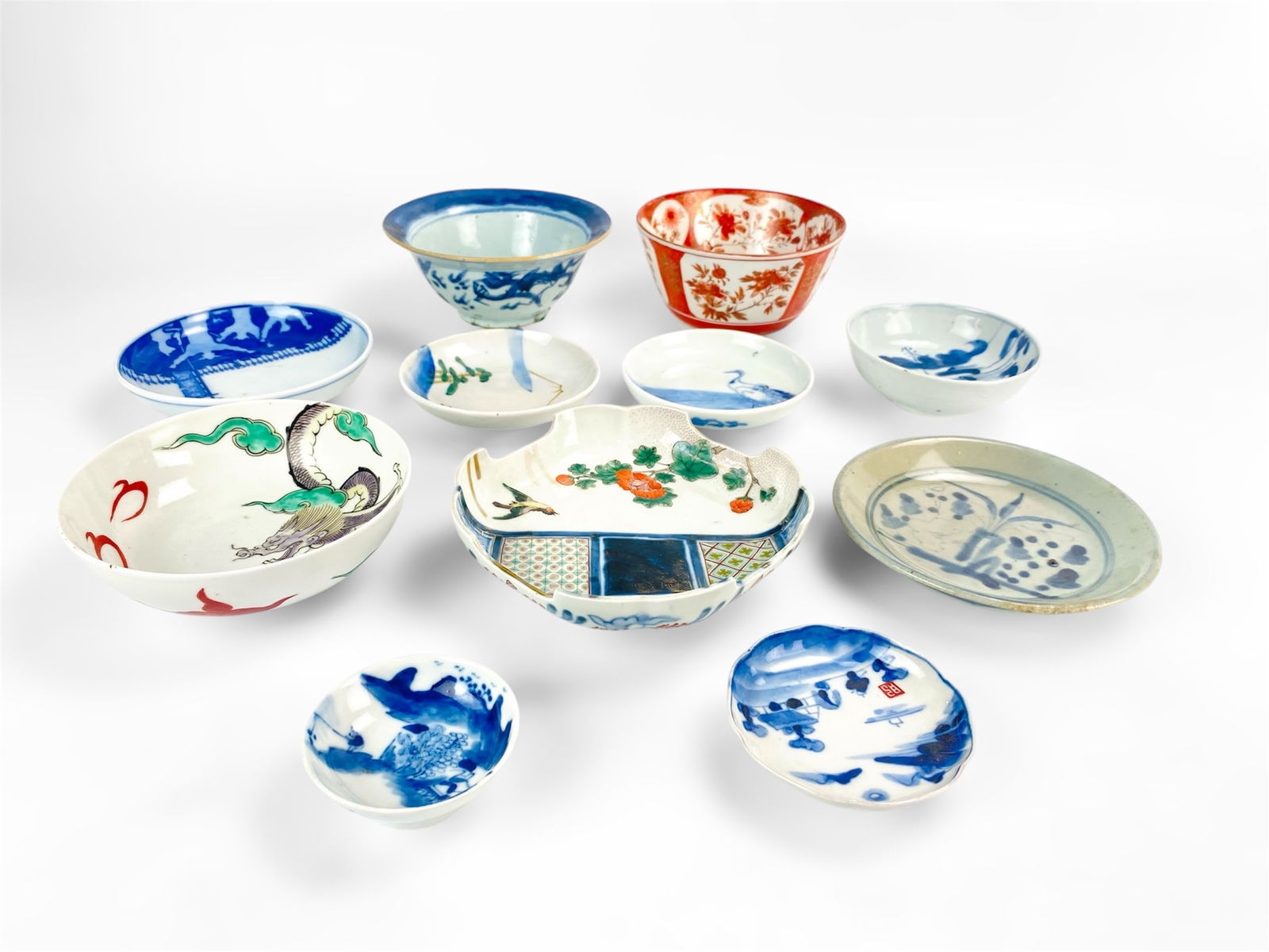 Eleven Pieces Assorted Old & Vintage Japanese Porcelain Saucers & Plates (1 of 11)