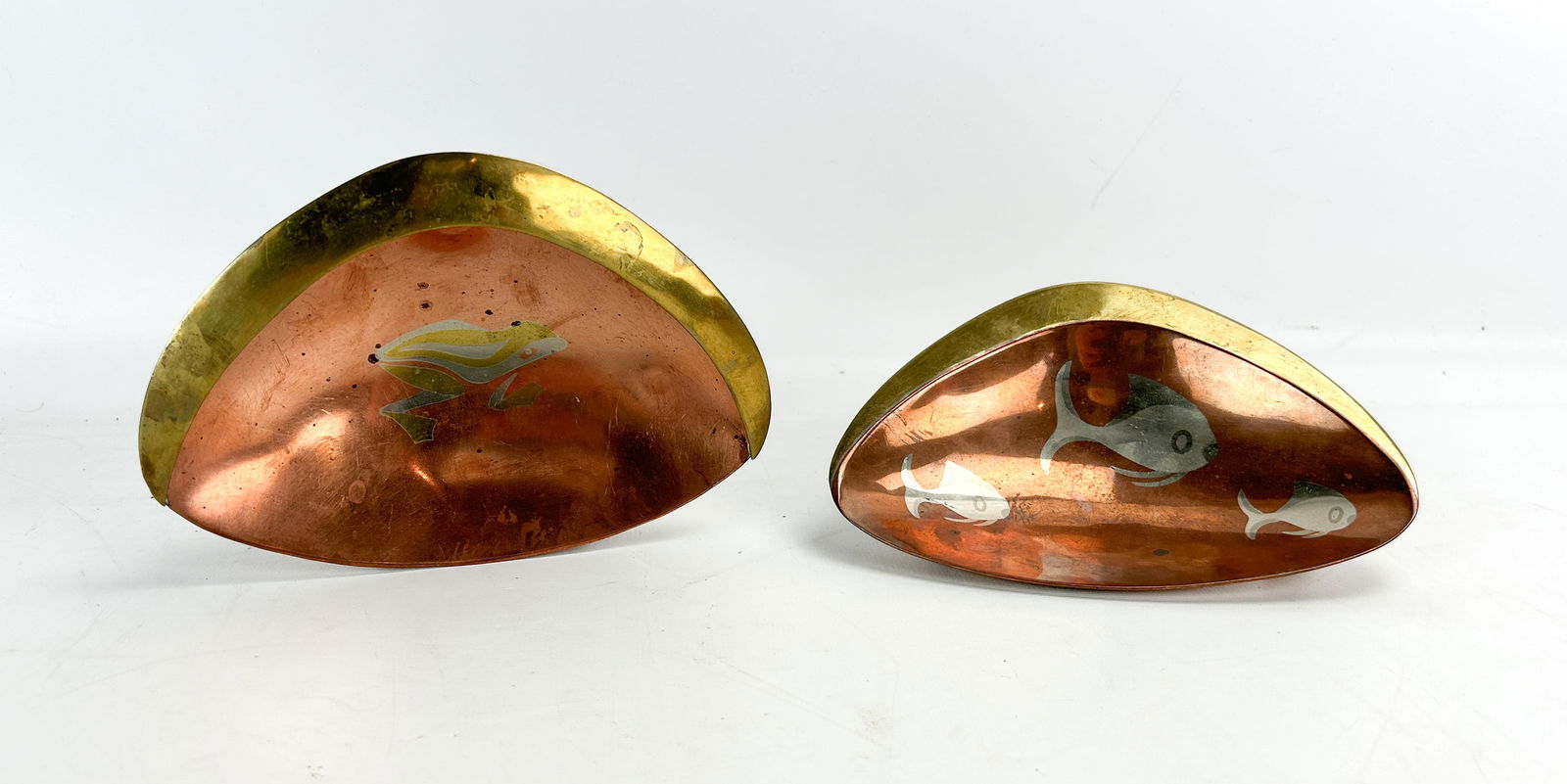 Two Los Castillo Taxco Handwrought Mexican Mixed Metal MCM Scallop Dishes w/Fish (1 of 7)