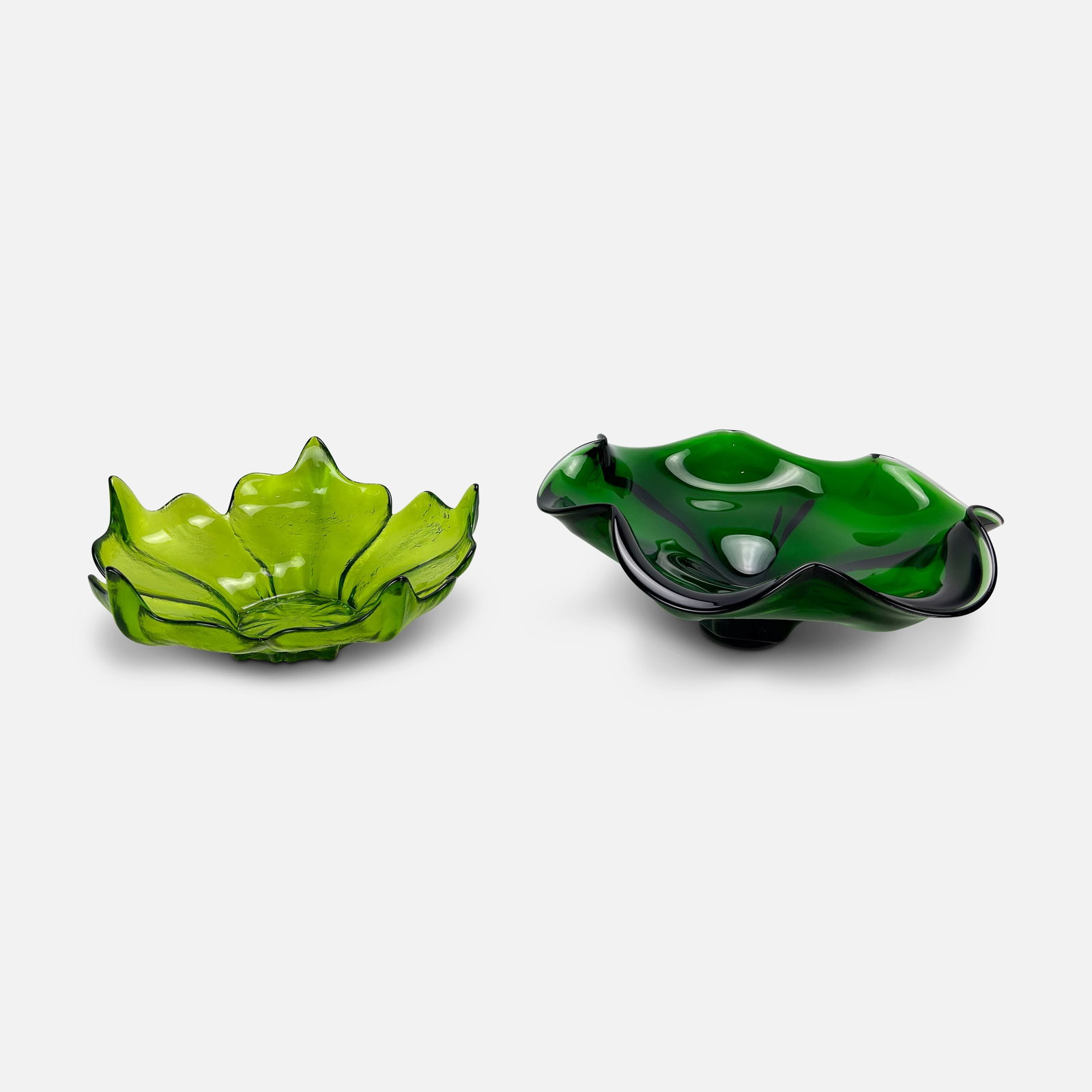 Pair of Green Art Glass Bowls Egermann Czech Republic: Pair of green art glass bowls Egermann Czech Republic. Please enlarge pictures for best condition report. We do not provide in-house shipping! Please reach out to Donald Camden at UPS Store 4608 or re