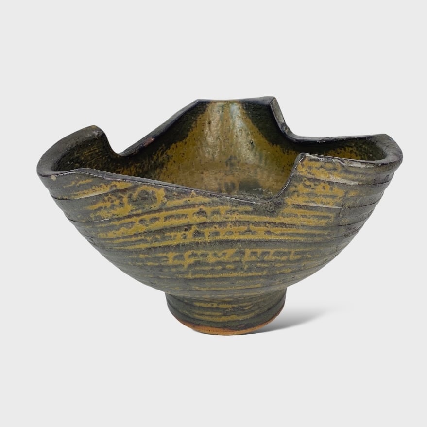 Unique Studio Art Pottery Bowl (1 of 4)