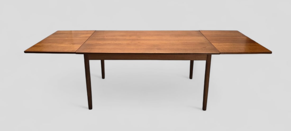 Randers Mobelfabrik Danish Modern Teak Dining Table with Built In Extension Leaves (1 of 8)