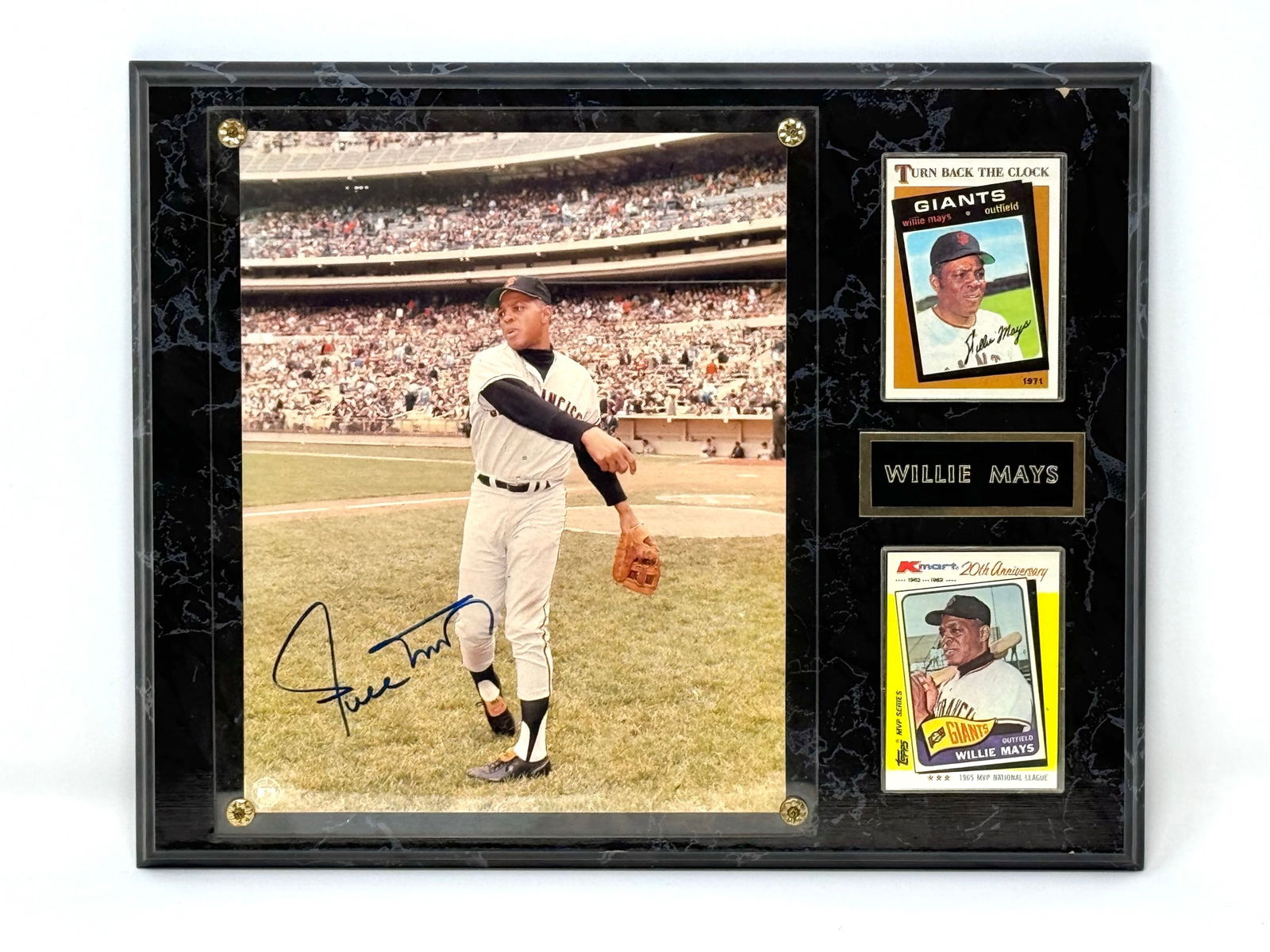 Willie Mays Autographed San Francisco Giants #24 Photograph (1 of 5)