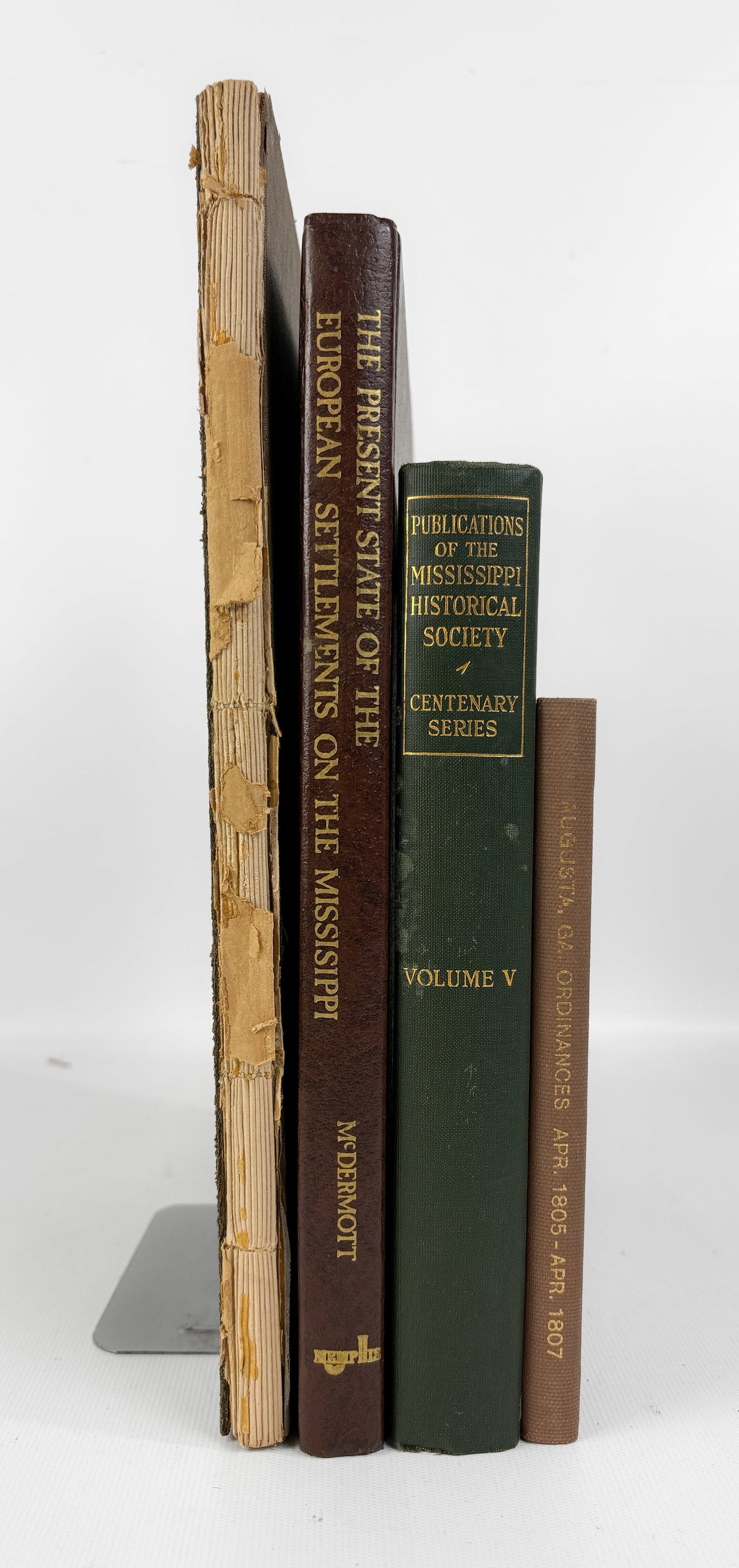 Antique Books on U.S. States: Mississippi, Georgia. Siege of Savannah in 1779 Count D'Estaing 1874: Antique Books on U.S. States: Mississippi, Georgia. Siege of Savannah in 1779 Count D'Estaing 1874. Siege of Savannah book w/loose boards about unattached. 5" tear within front map, more. 1977 reprint