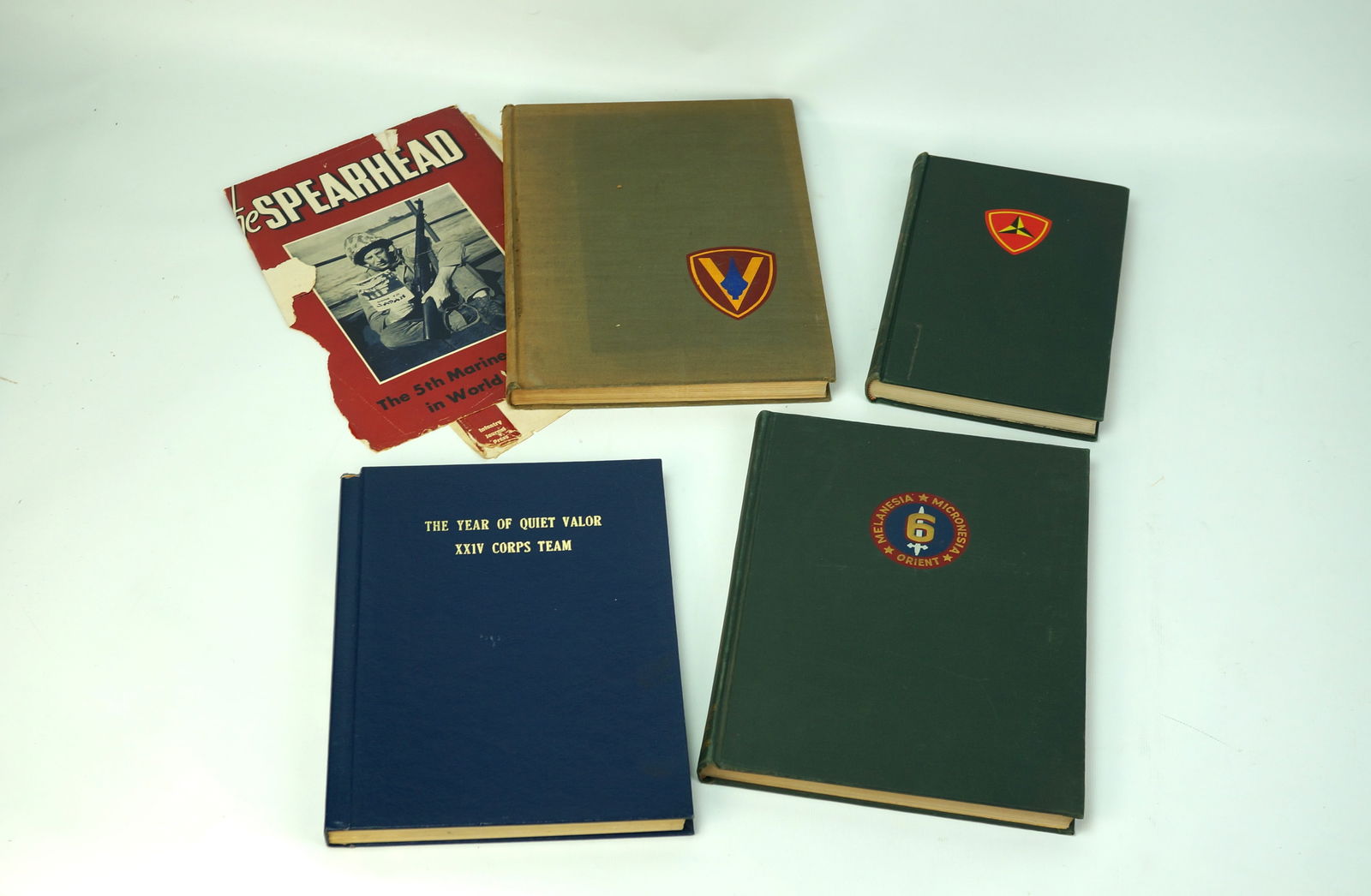 Four Books on WWII and Vietnam - 3rd, 4th & 5th Marine Divisions - XXIV Corps (1 of 15)