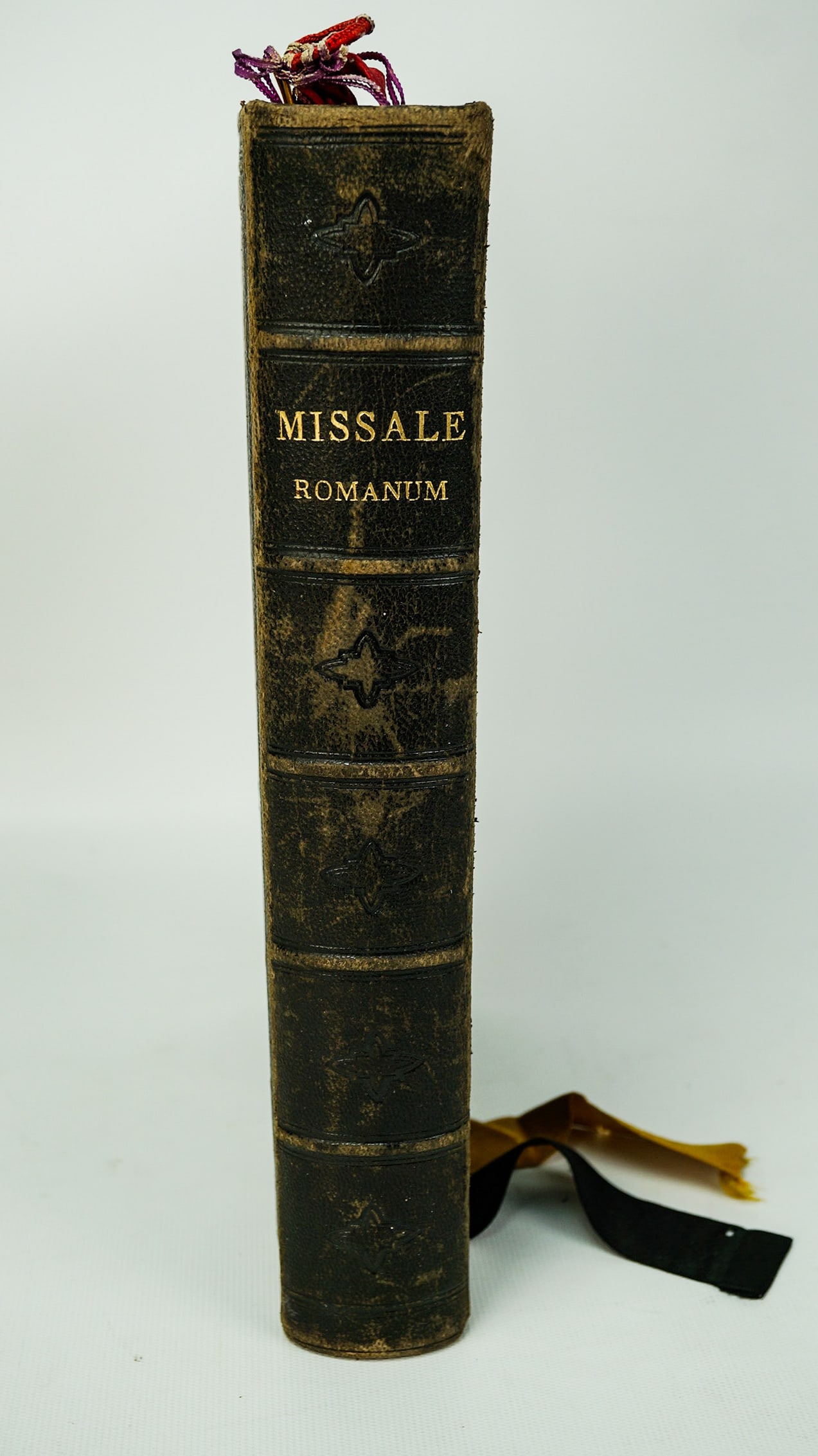 Large Antique Leather Bound Missale Romanum / Roman Missal 1884 Catholic Bible Book: Missale romanum ex decreto sacrosancti concilii tridentini restitutum S. Pii V pontificis maximi jussu editum, Clementis VIII et Urbani. VIII auctoritate recognitum. Accuratissima editio novis missis 