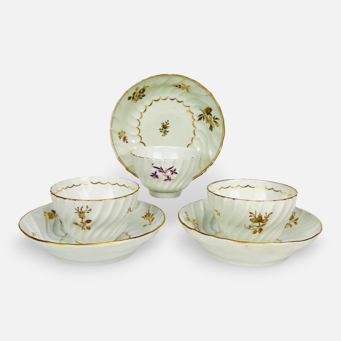 Antique 18th Century Chamberlain Worcester Cups and Saucers (1 of 7)