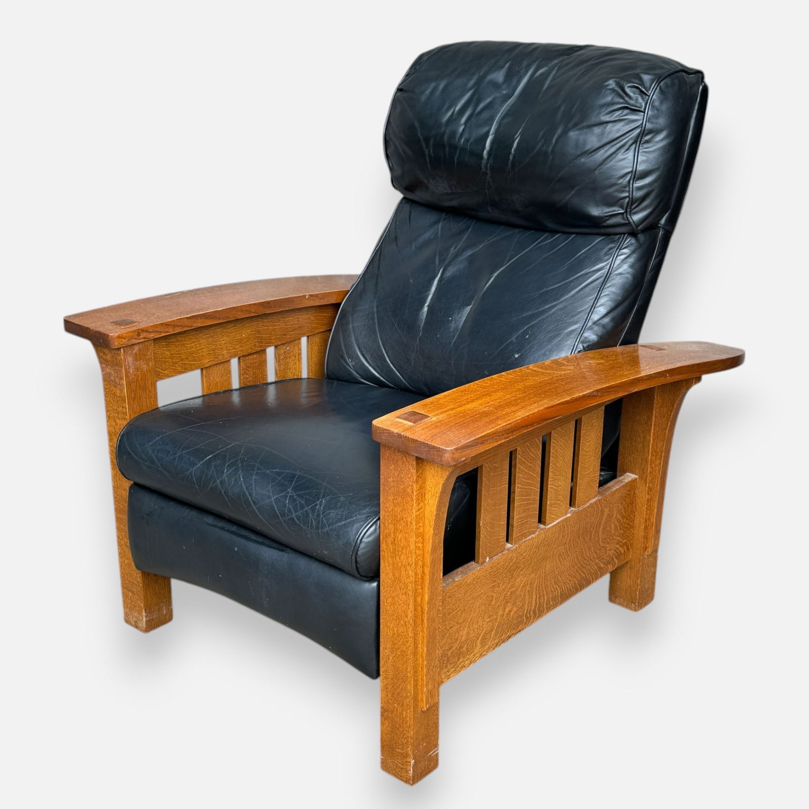 Stickley Oak Arts and Crafts Reclining Lounge Chair: Good overall condition, wear to leather, see scratches to one armrest. We do not provide in-house shipping! We have a partnership with our local UPS Store which offers a simple pack and ship process,