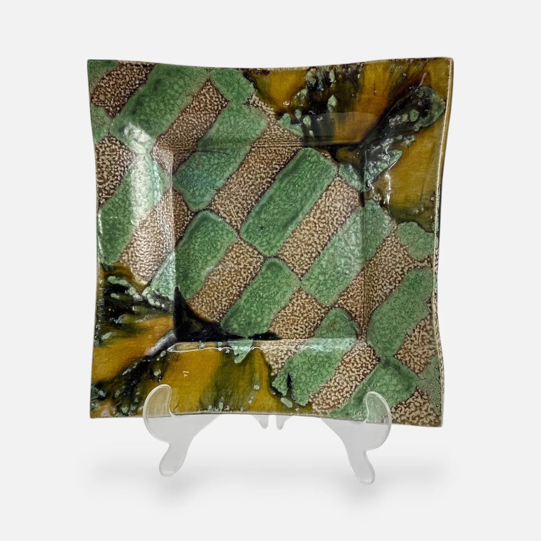 Signed Japanese Oribe Studio Art Pottery Square Stoneware Tray: Good overall with minor age-appropriate surface wear. Free from any chips, cracks, or repairs. Stamped with "EG" on base as shown.