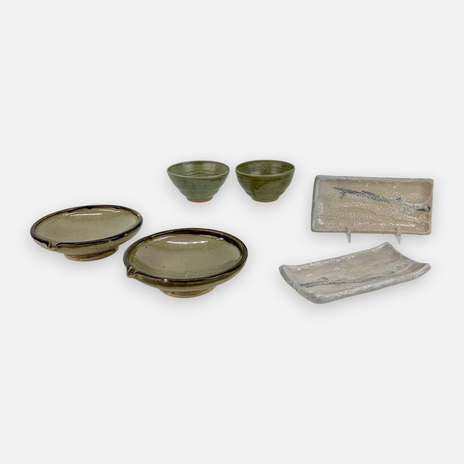 Vintage 20thC Japanese Studio Art Pottery Stoneware Bowls and Trays: Total six pieces. Very good as shown in photos. Free from any chips, cracks, or repairs. Bowls marked with "MP" measure approx. 2 1/2" x 5". Trays measure approx. 9"x 4". Larger bowls measure approx. 
