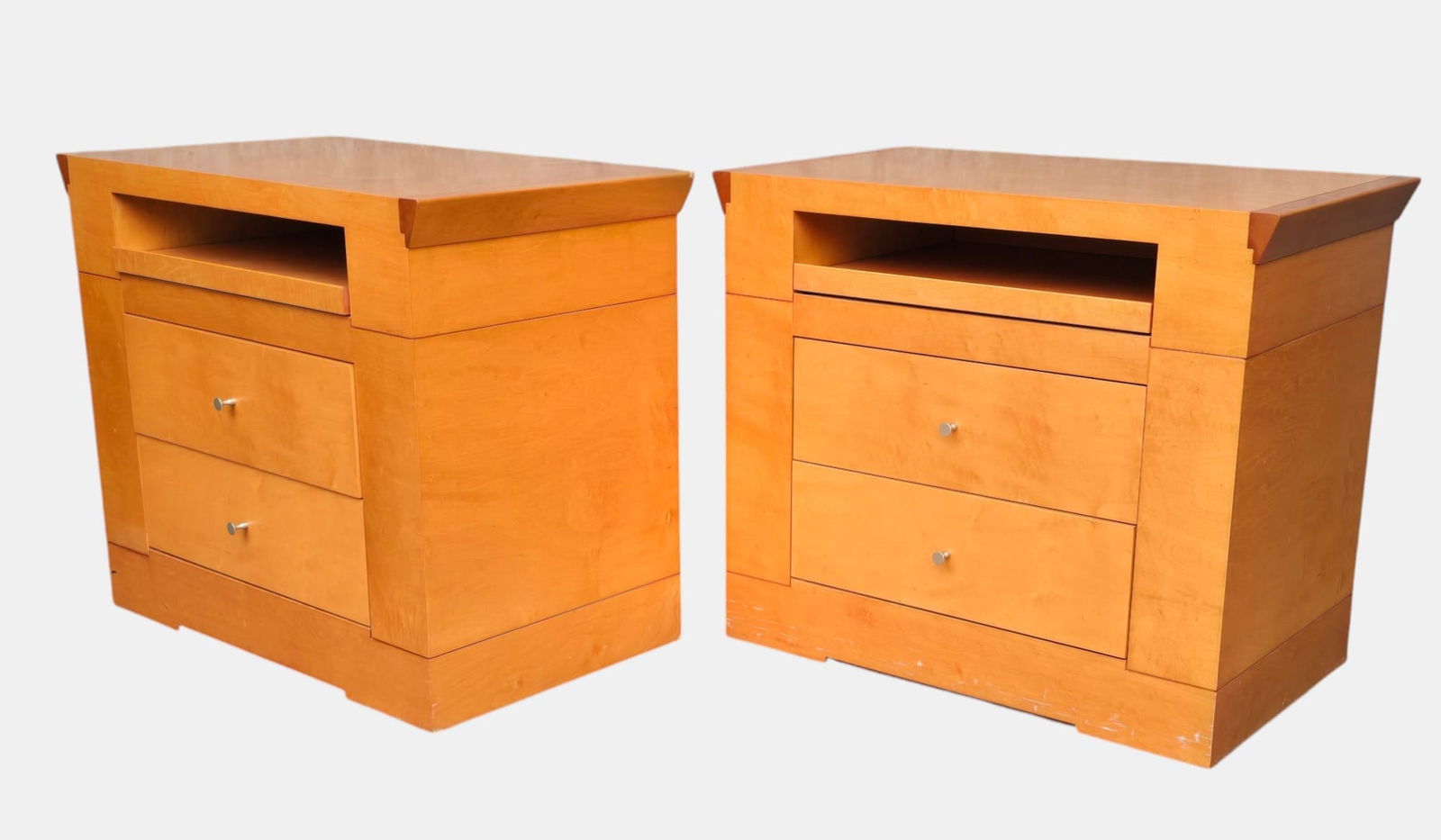 Pair Chi Wing Lo for Giorgetti Design 2-Drawer Night Stands: Very good as shown. With original paperwork.
