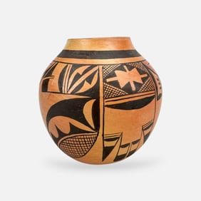Leah Nampeyo Native American Hopi-Tewa Pottery Vessel Vase