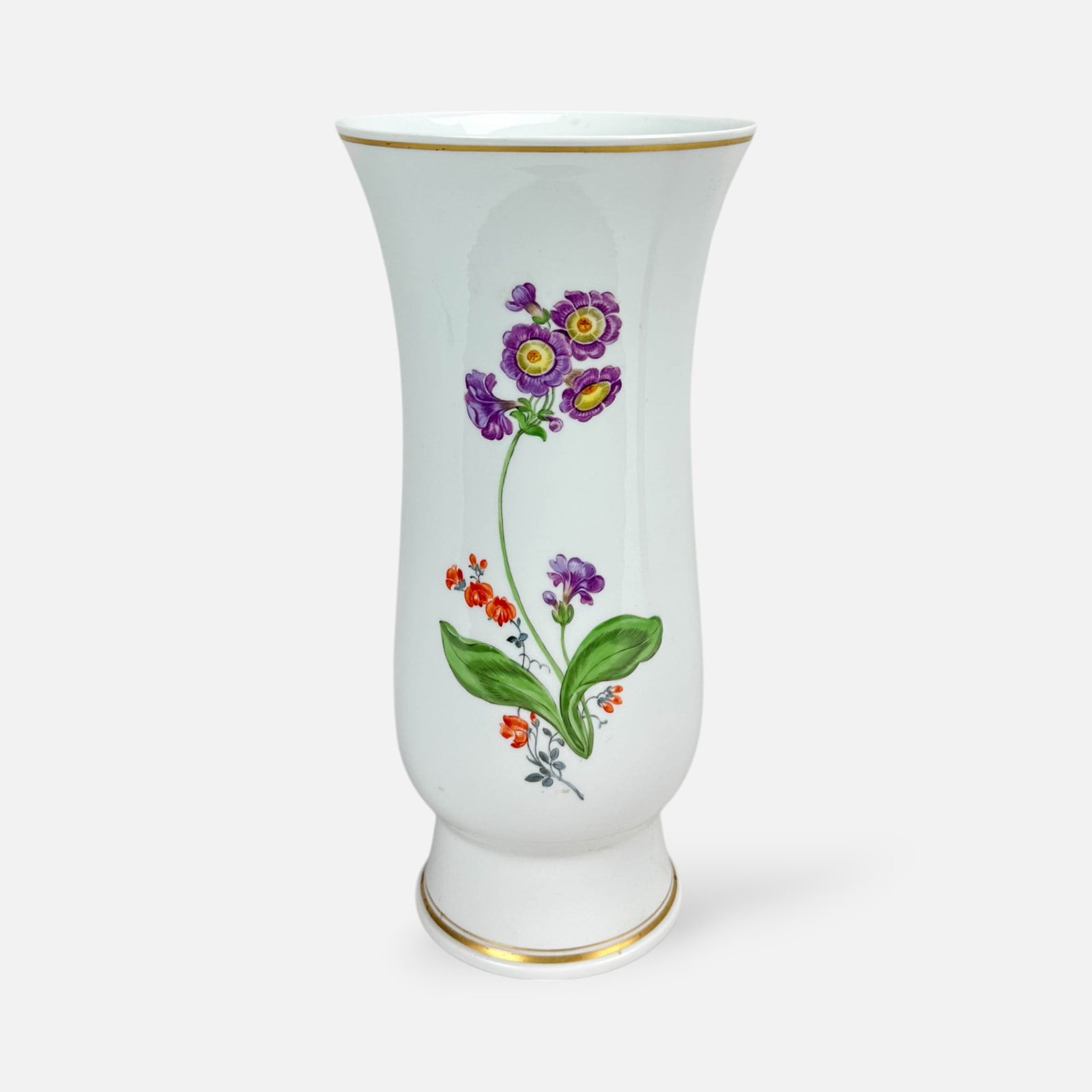 Tall Meissen German Porcelain Flower Vase w/Hand Painted Floral Bouquet Decorations: Ca. first half 20thC. Very good as shown, free from any chips, cracks, or repairs.