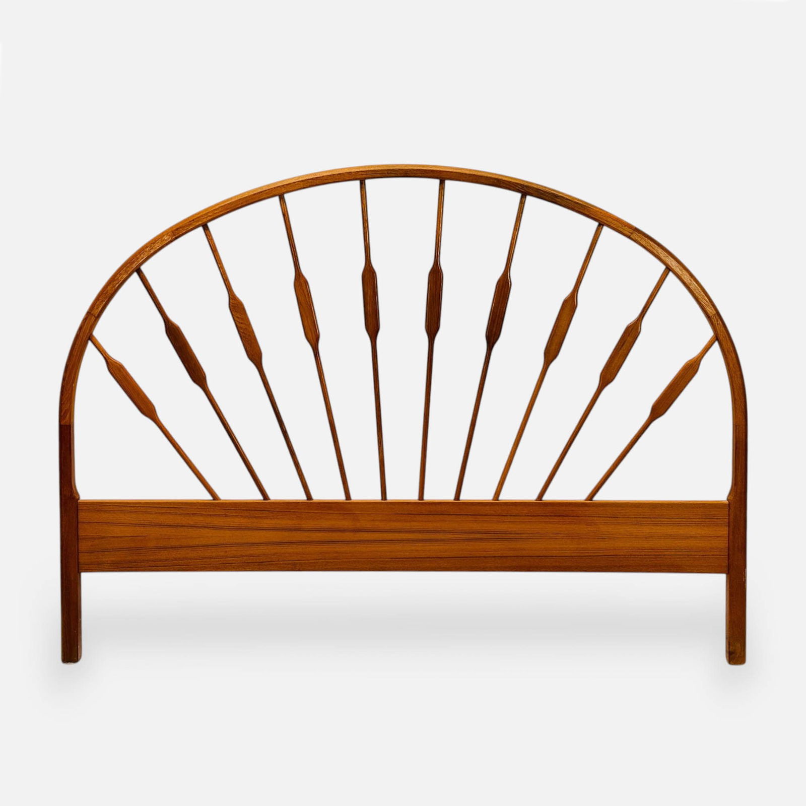 Nordisk Andels-Eksport Danish Modern MCM Teak "Peacock" Queen Bed Frame: Ca. last half 20thC. Nordisk Andels-Eksport Danish Modern MCM Teak "Peacock" Bed Frame. Good as shown, with some fairly significant dings to the headboard. Side rails measure approx. 80".