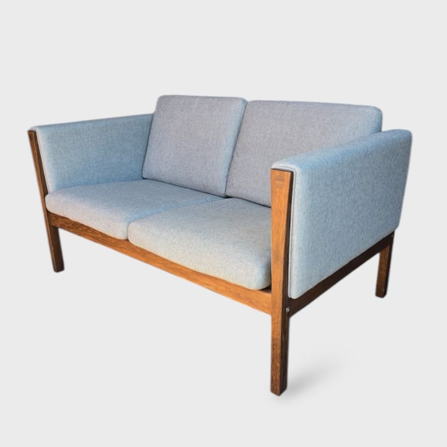 Hans J. Wegner for Carl Hansen & Son "CH162" Danish Modern MCM Grey 2-Seat Sofa: Hans J. Wegner for Carl Hansen & Son Danish Modern MCM Grey 2-Seat Sofa. With sticker as shown.