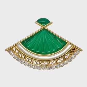 Fine 18K Yellow Gold Green Molded Glass  Mother of Pearl   & Diamond Fan Pendant Brooch