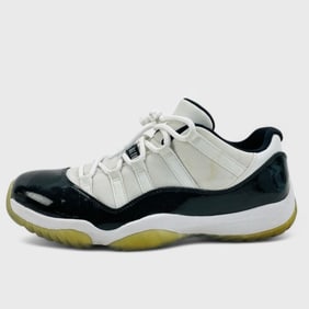 Air Jordan 11 Retro Low Size 10.5 w/ White, Black, And Dark Concord Patent Leather w/ Original Box