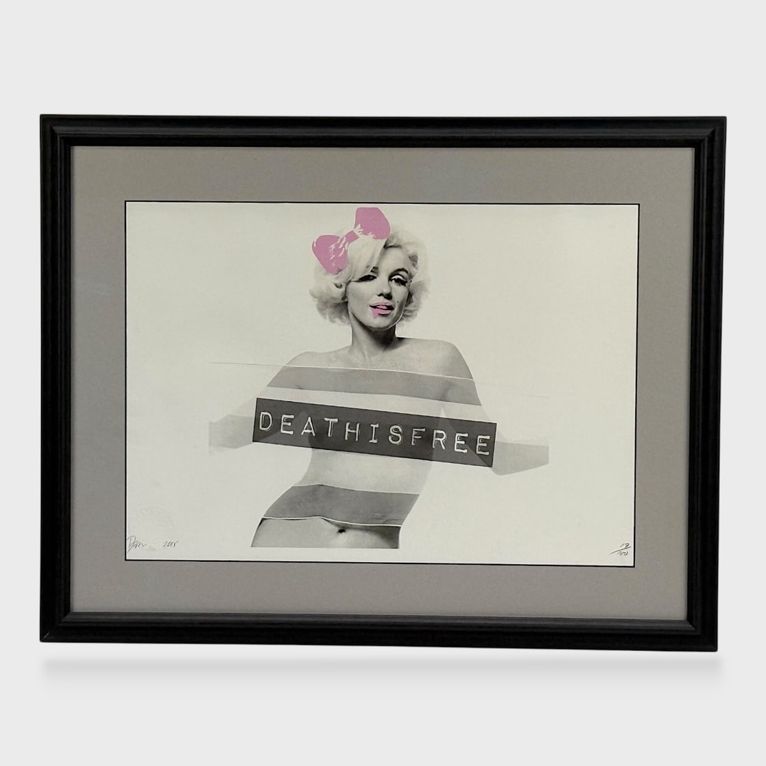 Death & Co 2015 Limited Edition Marilyn Monroe "Death Is Free" Framed And Matted Pencil Signed And (1 of 6)