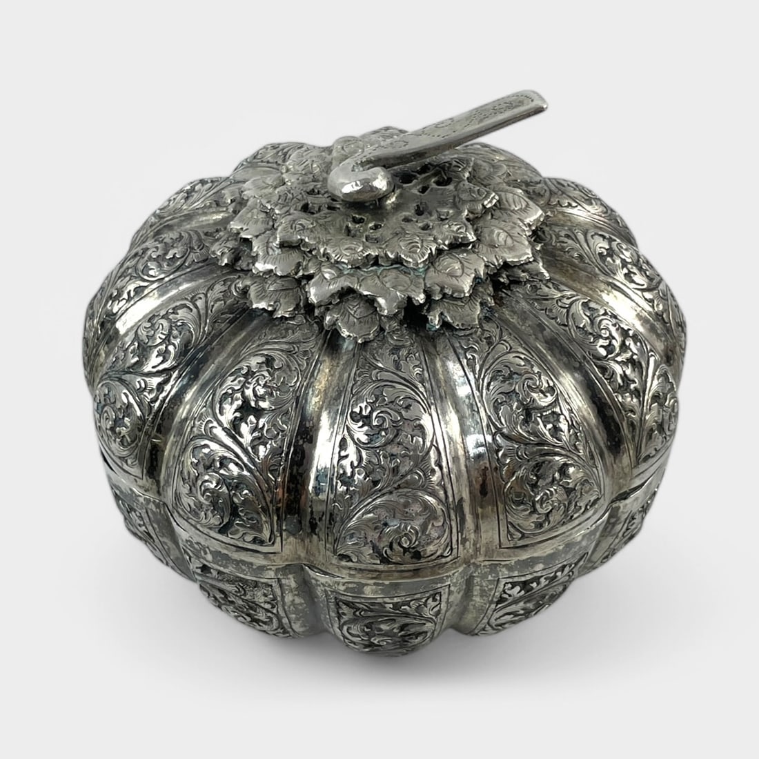 Fine 900 Silver Pumpkin Betel Box (1 of 5)