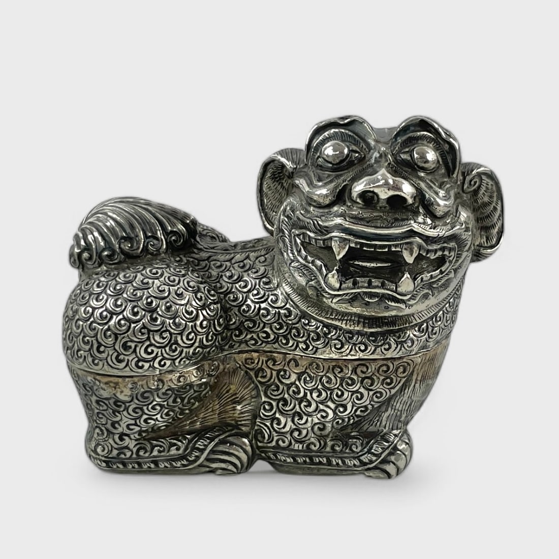Fine Silver Figural Foo Dog Betel Lidded Trinket Box (1 of 8)