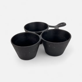 Rare Wagner Cast Iron Gem Muffin Pan #2