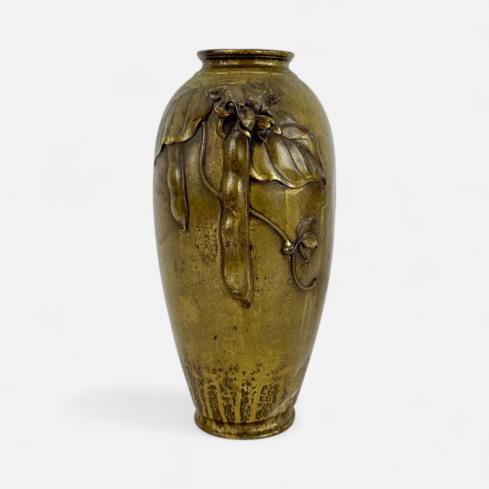 Antique Japanese Meiji Art Nouveau Style Bronze Vase: Ca. late 19th to early 20thc. Fair to good overall condition, with shown dents and dings. IMPORTANT: Pickups and shipping for this auction will not begin until after Labor Day. Pickup appointments wil
