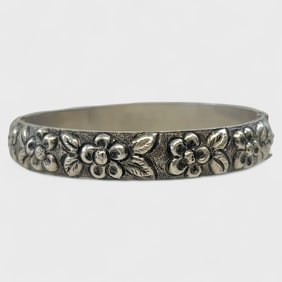 Vintage Sterling Silver Chased Floral Hinged Bangle Bracelet