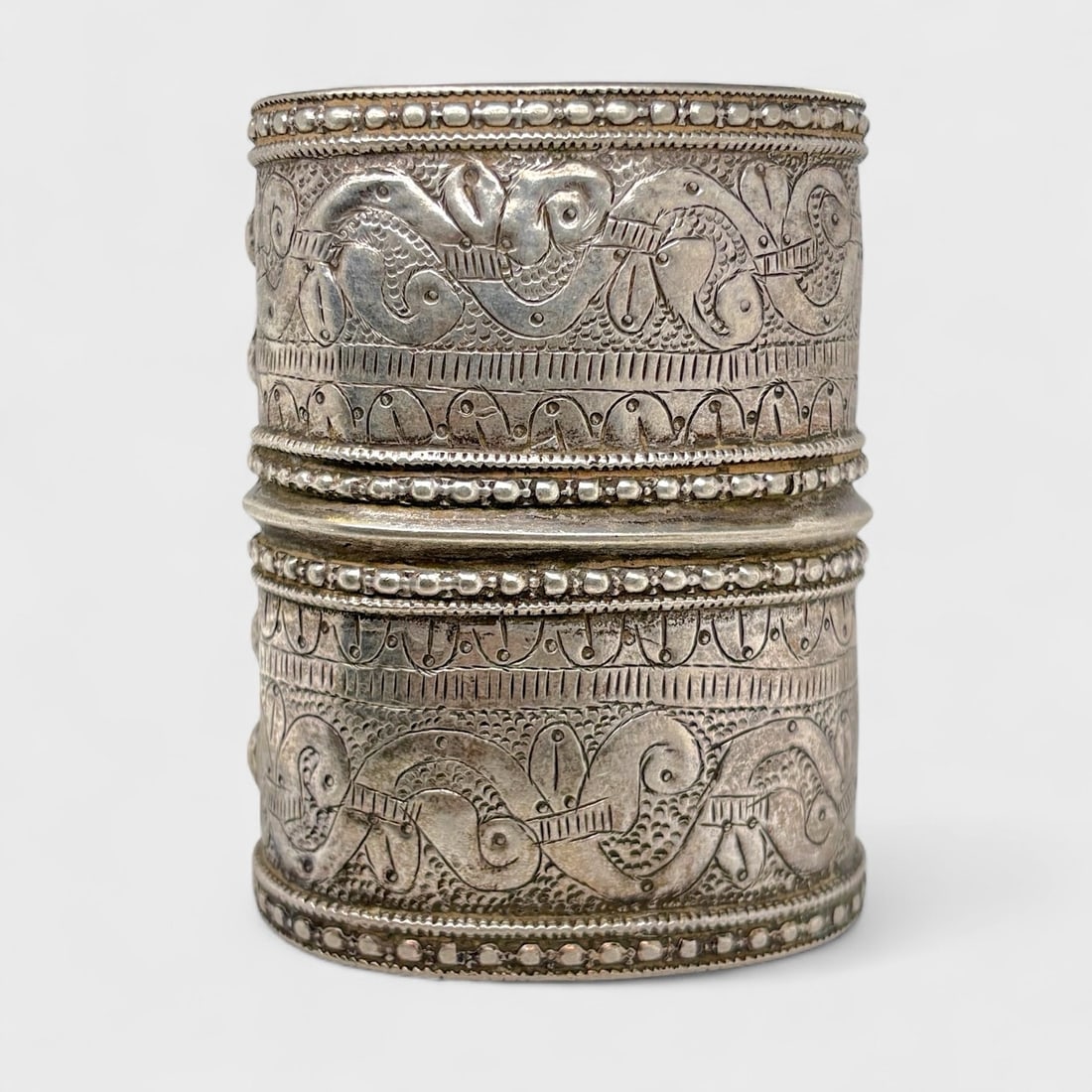 Vintage North African Heavy Lost Wax Cast Silver w/ Hand Chased Design Cuff Bracelet (1 of 2)