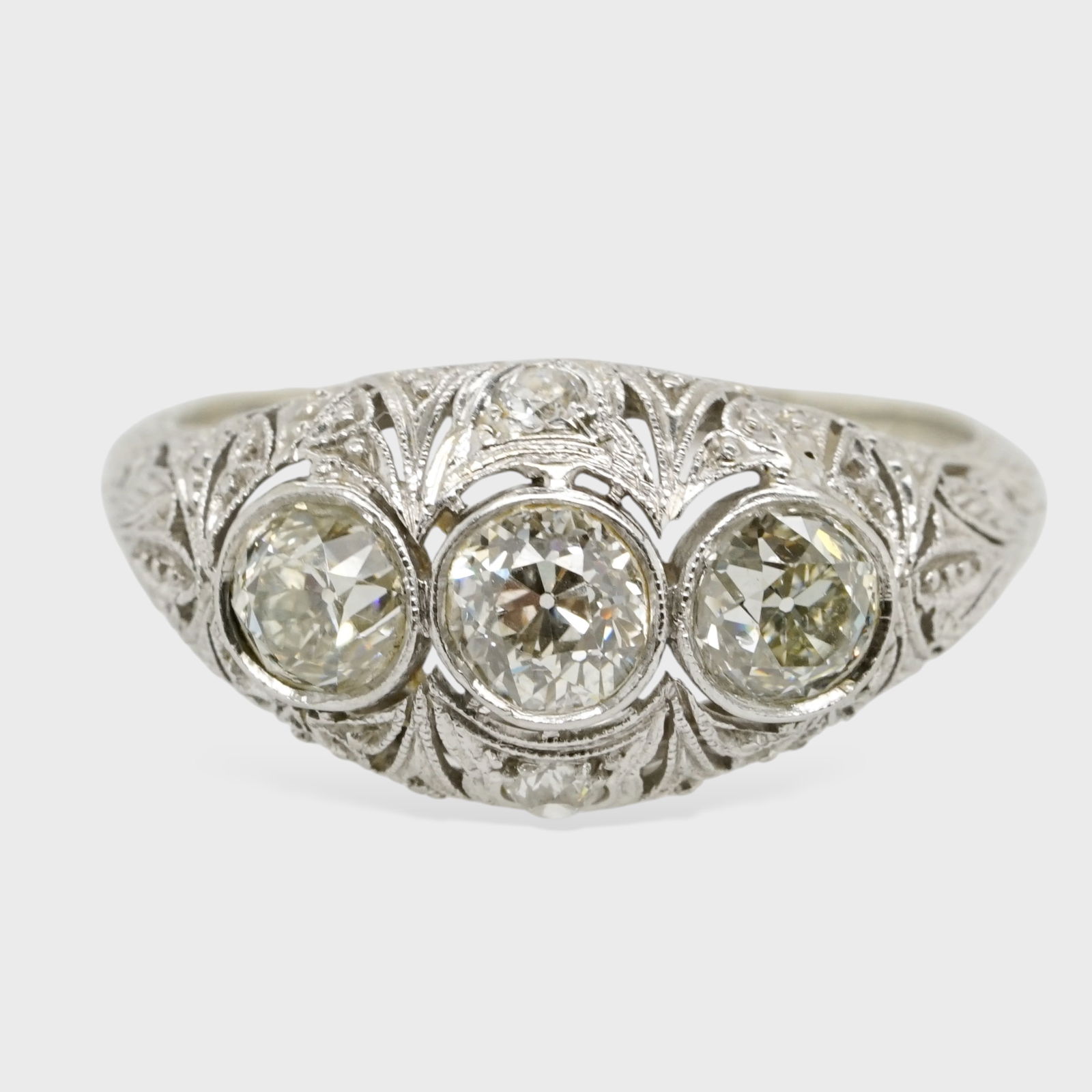 Fine Art Deco Five-Stone Diamond & 18K White Gold Ladies Ring Size 8.5 (1 of 4)
