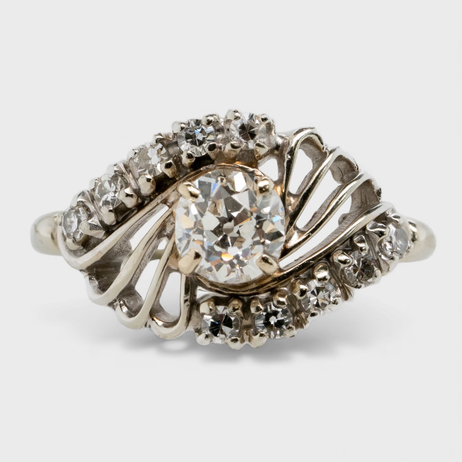 Fine Vintage 3/4ct Diamond & 18K Yellow Gold Engagement or Cocktail Ring Size 5.25 (1 of 3)