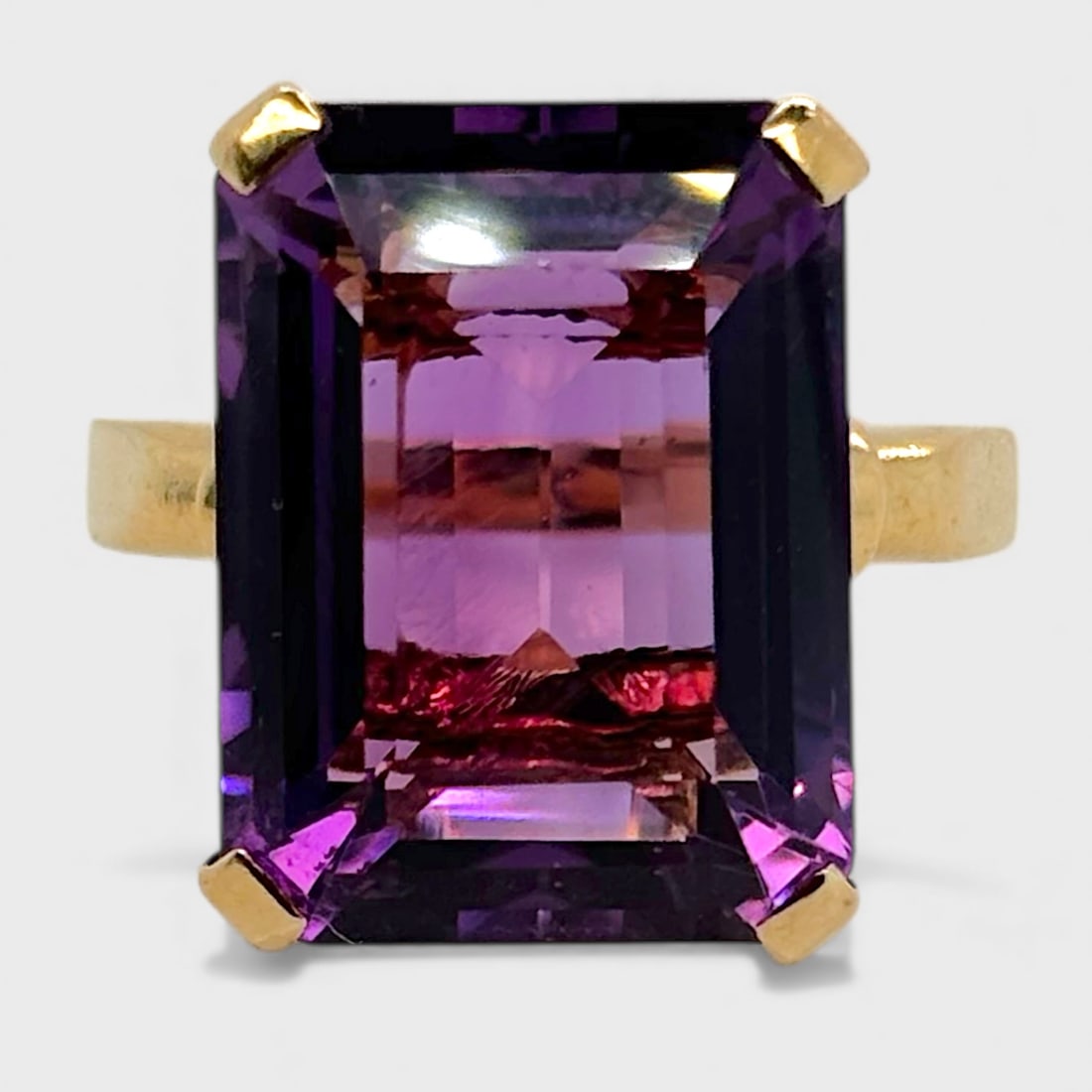 Fine 14K Yellow Gold Emerald-Cut Amethyst Gemstone Ladies Cocktail Ring Size 6 (1 of 4)