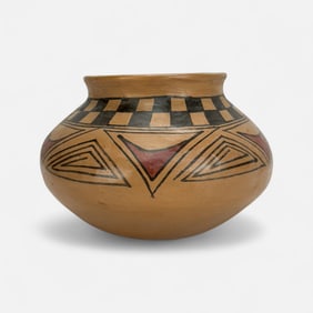 Casas Grandes Native American Pueblo Pottery Vessel Pot