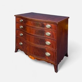 Kittinger Hepplewhite Style Mahogany 4-Drawer Chest of Drawers