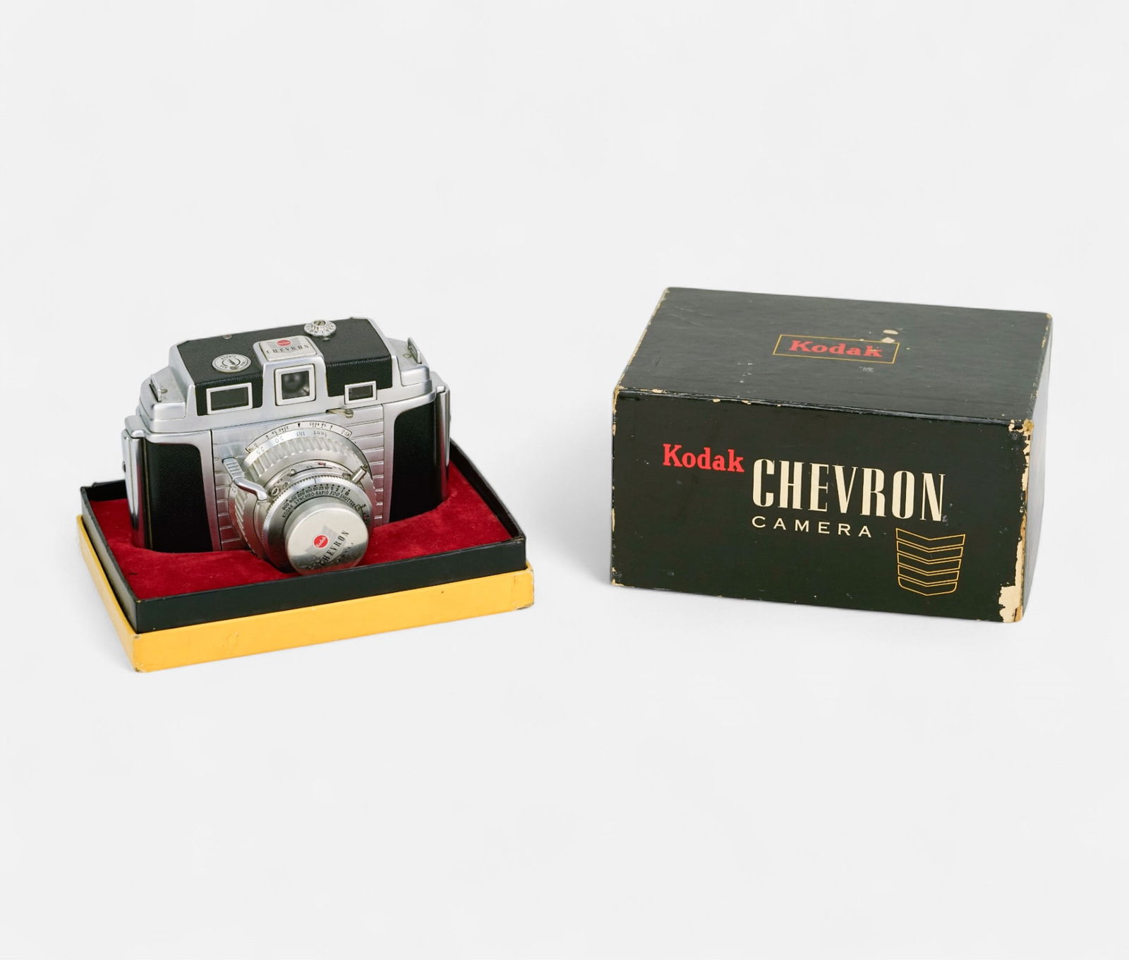 Vintage Kodak Chevron Medium Format Film Camera (1 of 10)