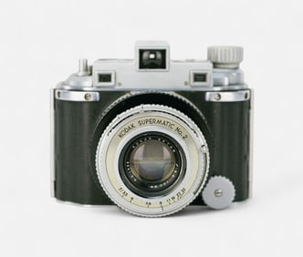 Kodak Medalist No.2 Rangefinder Camera Designed by Walter Dorwin Teague