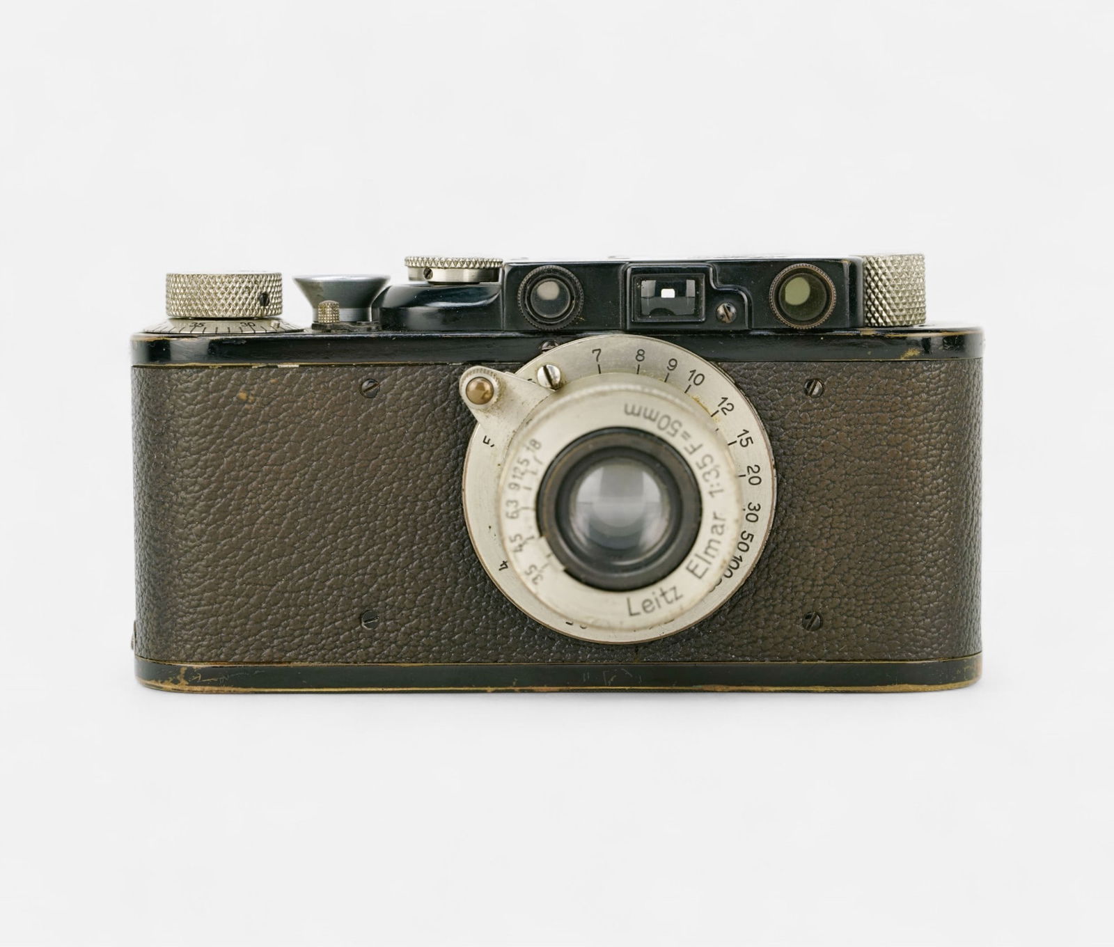 Leica II w/Elmax 50mm f/3.5 #17347: Possibly a Leica IA converted to a Leica II or an early Leica II based on the serial number. Used condition as shown, untested.For shipping, we highly recommend Donald Camden at UPS Store 4608. Altern