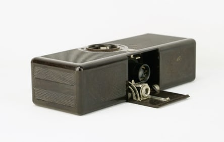 Ellison Kamra 35mm Film Camera