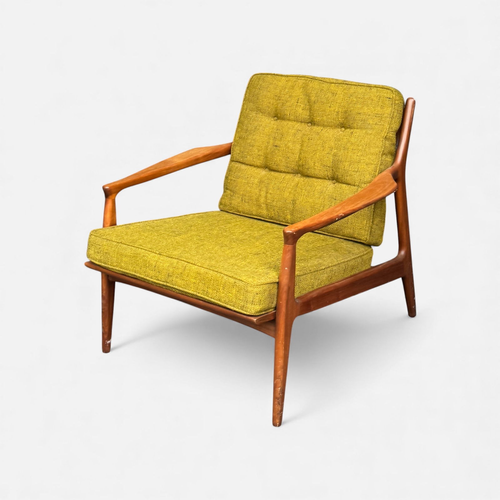 Milo Baughman for Thayer Coggin "Archie" Mid Century Modern MCM Lounge Chair w/Original Upholstery: Ca. 1960s. Apparently unmarked. Good overall condition, with minor age-appropriate surface wear, fairly significant water discoloration to front left leg. No breaks, sturdy. Crunchy original foam seat