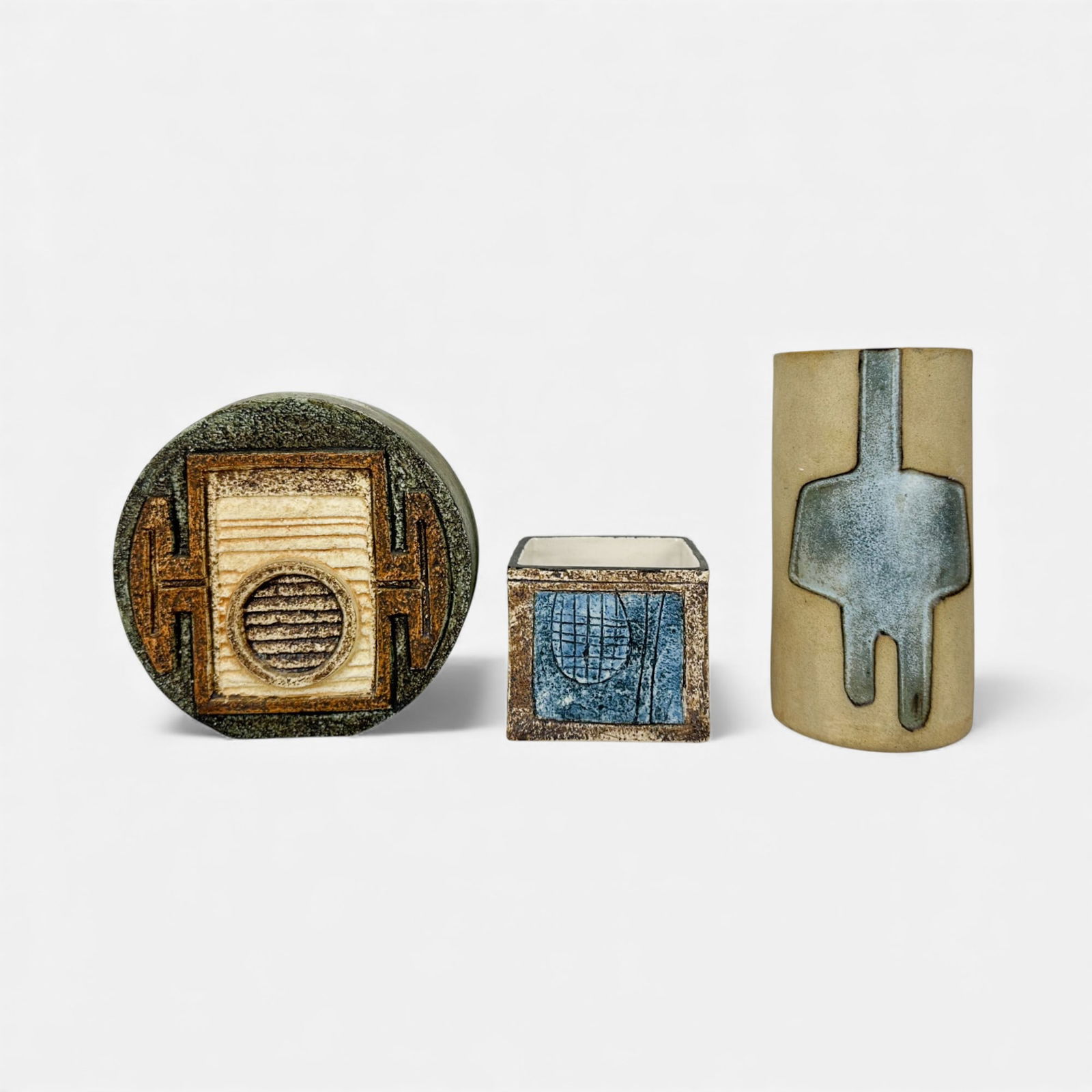Troika and Roger Veal Tolcarne Modernist English Cornwall Studio Art Pottery Vases (1 of 6)