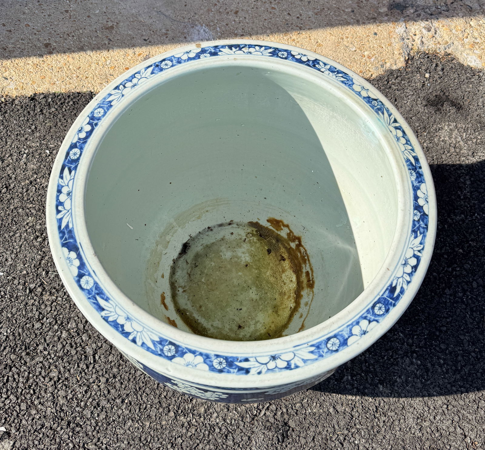 Antique 19thC Chinese Blue and White Round Porcelain Jardiniere w/Prunus Decoration - 7