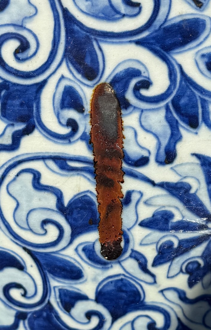 Antique 19thC Chinese Blue and White Porcelain Jardiniere w/Flowers and Waves Design - 7