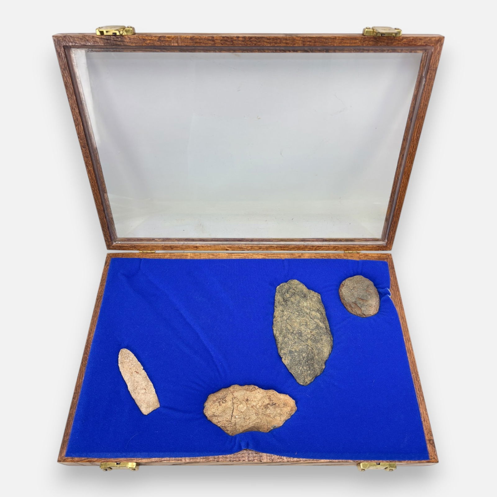 Native American Woodland Indian Stone Point Arrowheads Group #2: Largest arrowhead is approx. 6" x 3 1/2". Display case is approx. 12" x 18" x 2"For shipping, we highly recommend Donald Camden at UPS Store 4608. Alternatively, reach out to one of our preferred ship