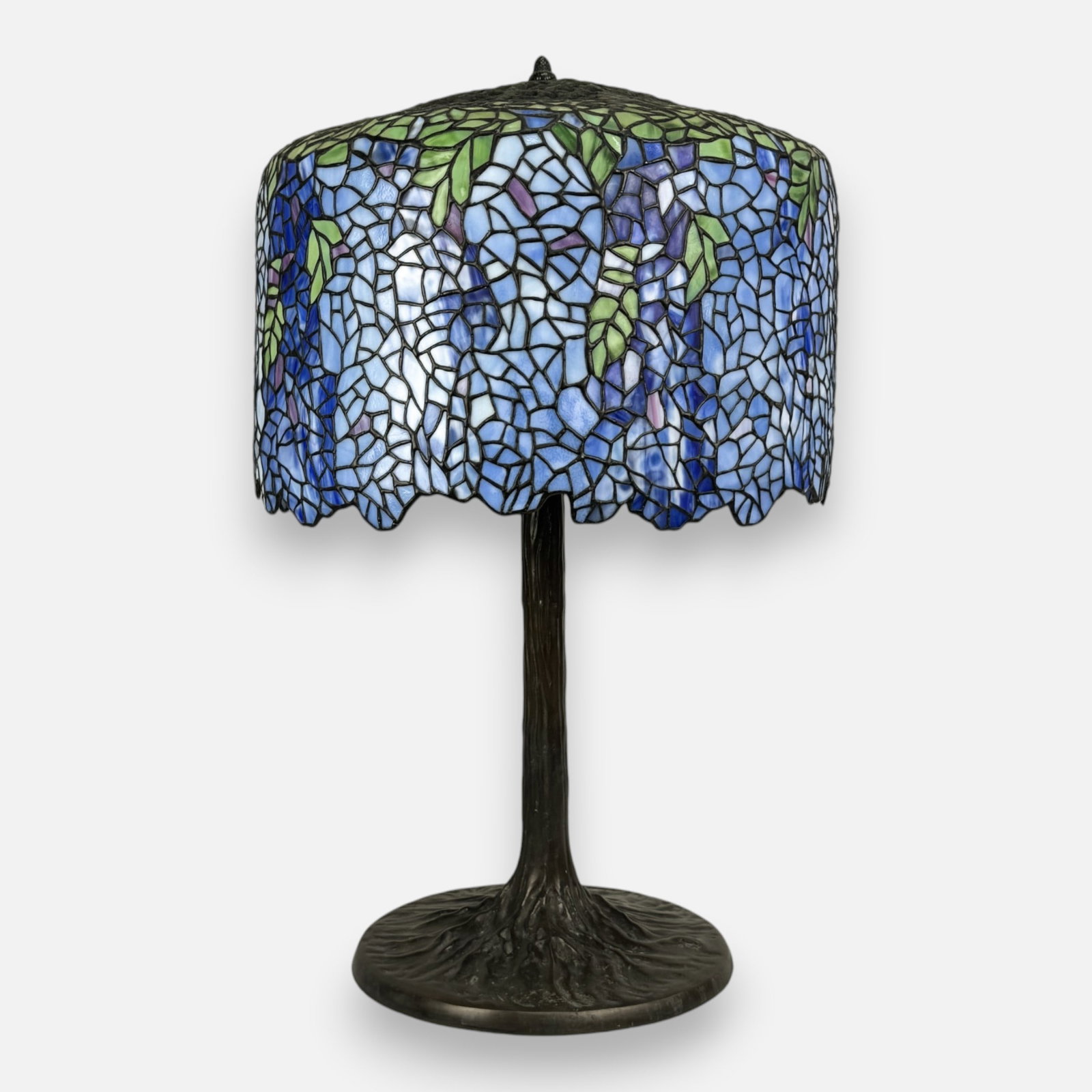 Large Dale Tiffany Wisteria Stained Glass Table Lamp: Measurement is with shade on. For shipping, we highly recommend Donald Camden at UPS Store 4608. Alternatively, reach out to one of our preferred shippers listed at the link below or elect for LiveShi