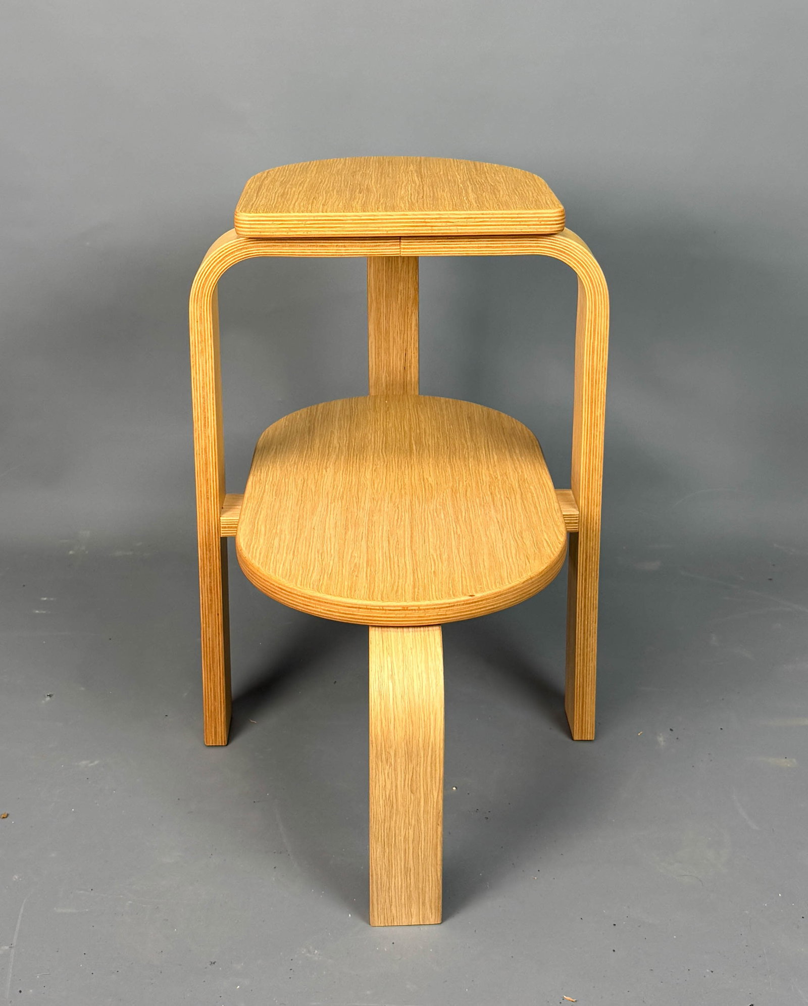 Case "Altura" Step Stool Stand Side Table - 4