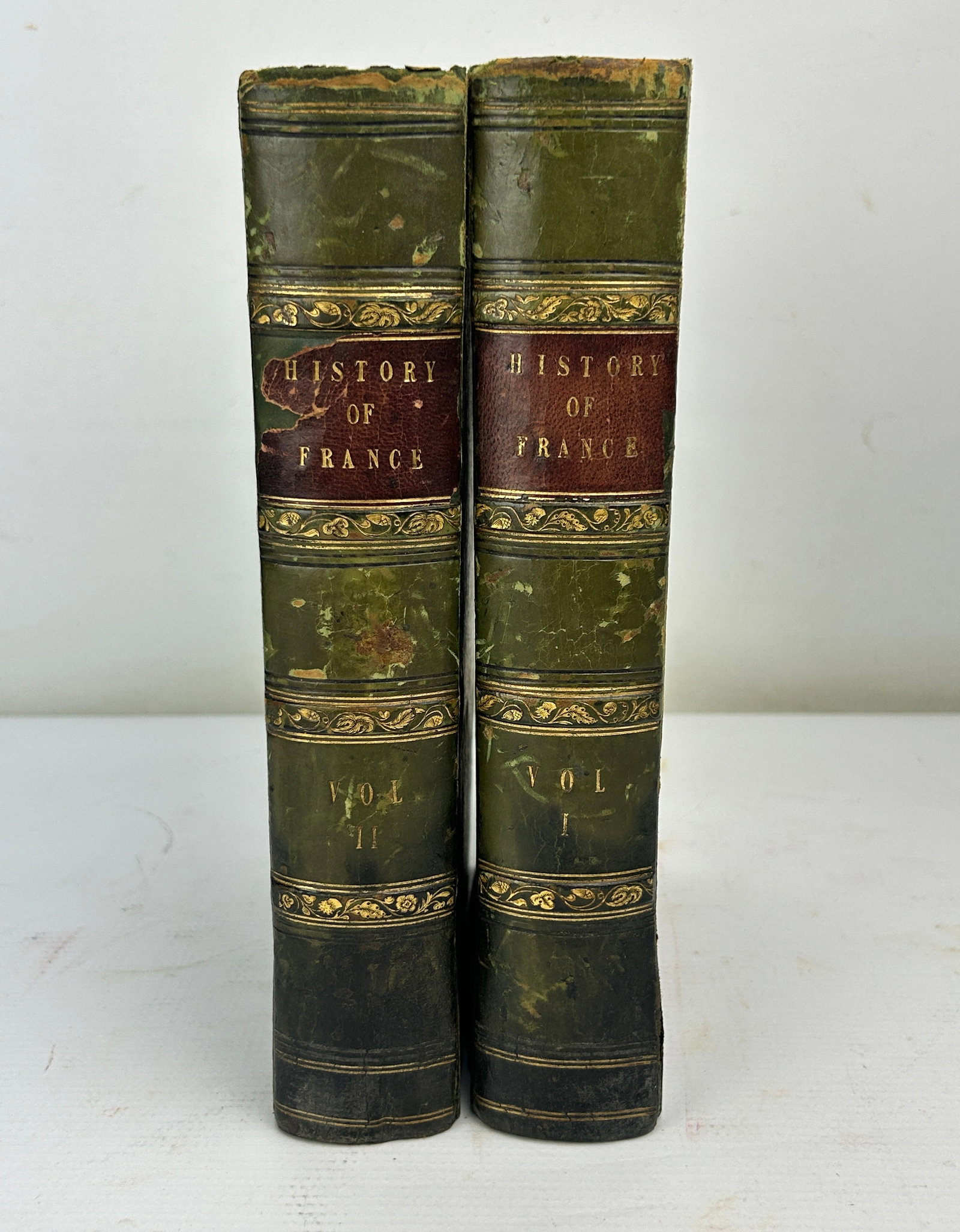 2-Volumes "A History of France" by Bussey & Gaspey 1850 London Antique Books: 3/4 Morocco marbleized covers and end papers. Fair to good condition as shown. For shipping, we highly recommend Donald Camden at UPS Store 4608. Alternatively, reach out to one of our preferred shipp