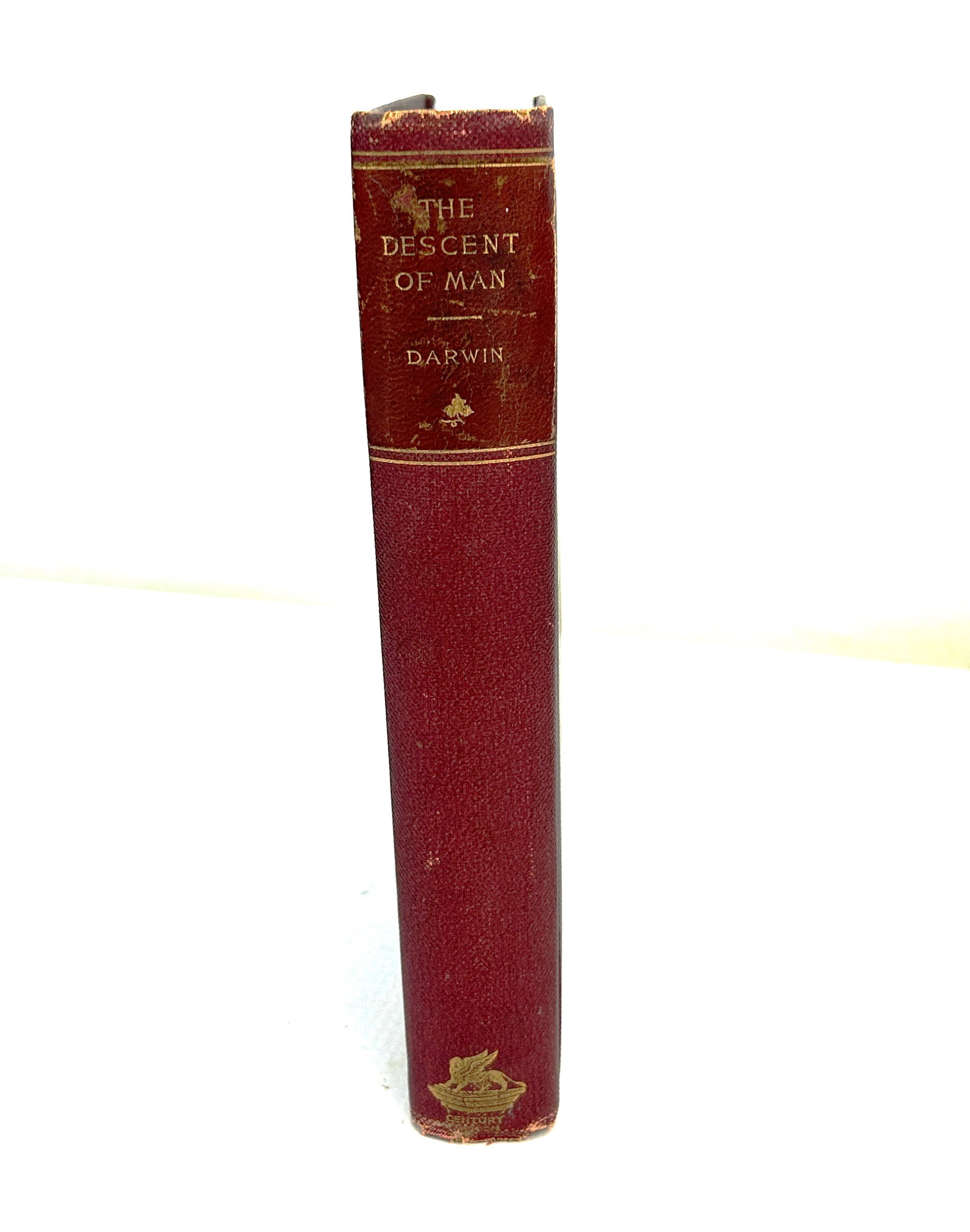 "The Descent of Man" By Charles Darwin New York 2nd Edition Antique Book: Very good original condition. No dustjacket, cloth boards, American Publishers Corp. For shipping, we highly recommend Donald Camden at UPS Store 4608. Alternatively, reach out to one of our preferred