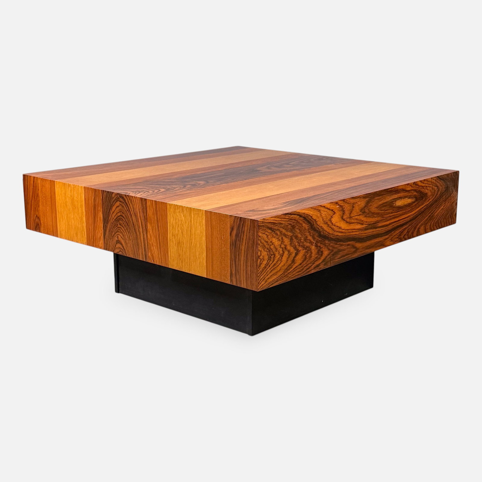 Drylund 1970s Style Inlaid Square Wood Coffee MCM Table: Very good, with some light scratches and a tiny veneer ding as shown. For shipping, we highly recommend Donald Camden at UPS Store 4608. Alternatively, reach out to one of our preferred shippers liste
