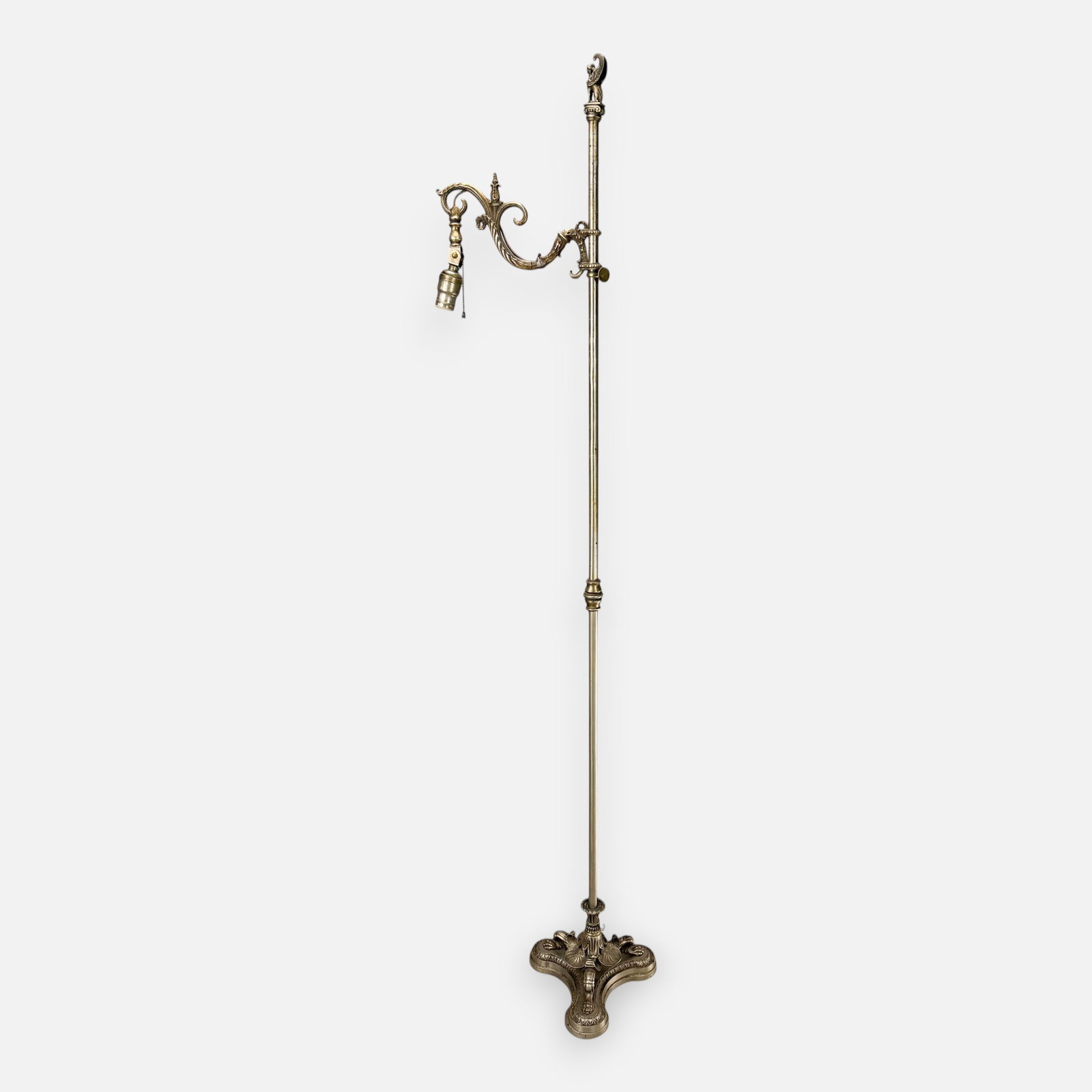 Antique Ornate Cast Metal Bridge or Reading Lamp w/Sphinx Finial: Good age-appropriate condition. For shipping, we highly recommend Donald Camden at UPS Store 4608. Alternatively, reach out to one of our preferred shippers listed at the link below or elect for LiveS